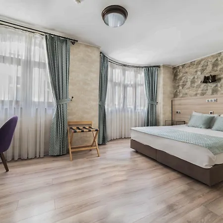 Castle Franco 3*