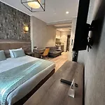 فندق Castle Franco 3*