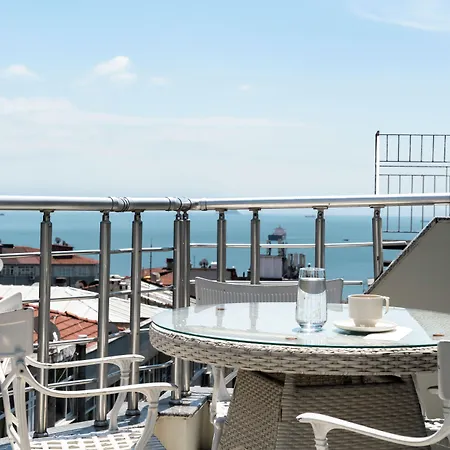 Castle Franco 酒店